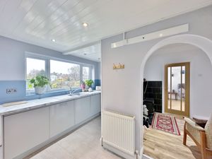 Photo 11- click for photo gallery